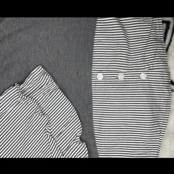 Solid grey blouse with striped sleeves - Picture 5 of 5